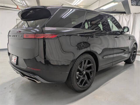 2024 Land Rover Range Rover Sport P360 SE