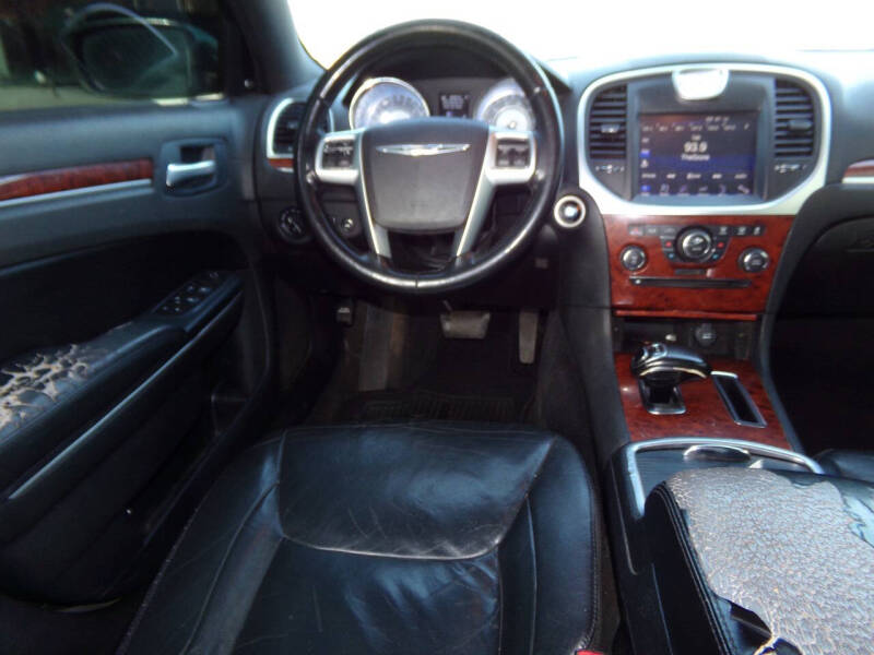 2012 Chrysler 300 Limited