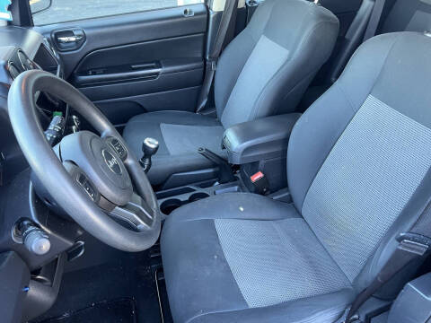 2012 Jeep Compass Sport