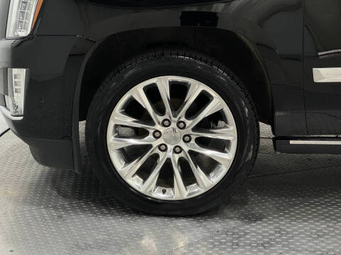 2019 Cadillac Escalade Platinum