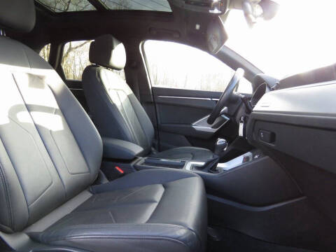 2019 Audi Q3 quattro Premium 45 TFSI