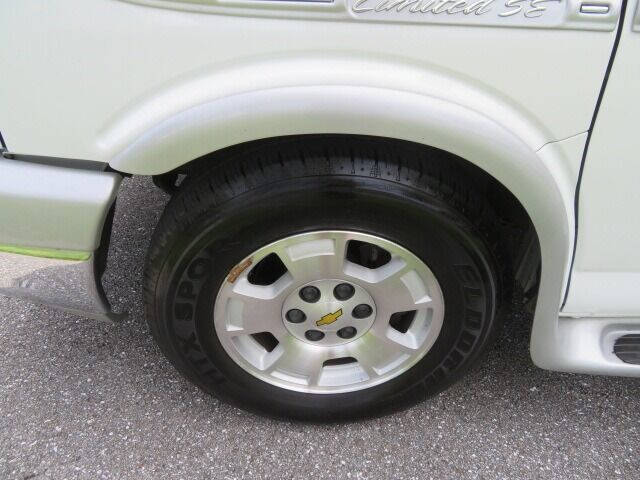 2010 Chevrolet Express LT 1500