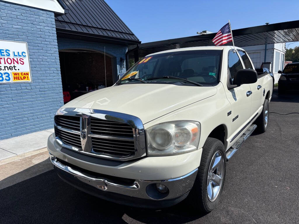 2008 Dodge Ram 1500 for sale at Michael Johnson @ Allens Auto Sales Hopkinsville in Hopkinsville, KY