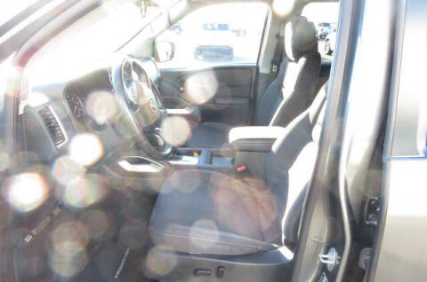 2022 Nissan Frontier SV