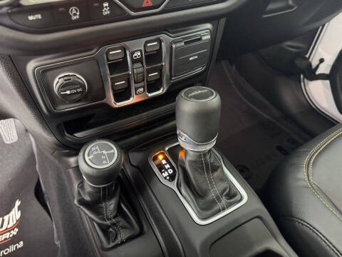 2025 Jeep Gladiator High Tide