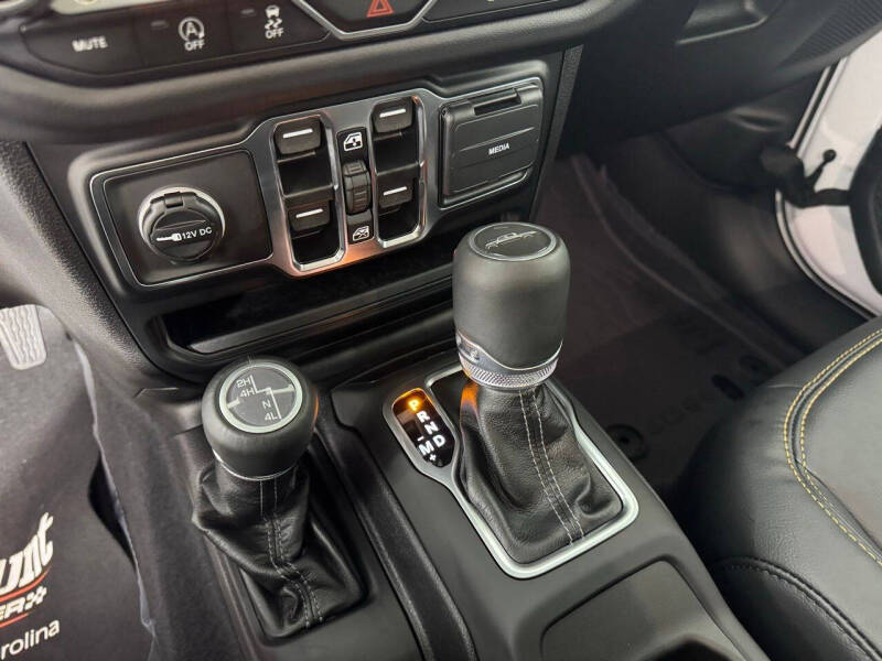 2025 Jeep Gladiator High Tide