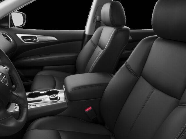2017 Nissan Pathfinder SL