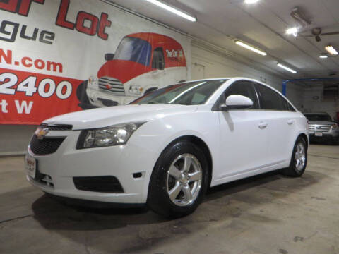 2014 Chevrolet Cruze for sale at The Car Lot in New Prague MN