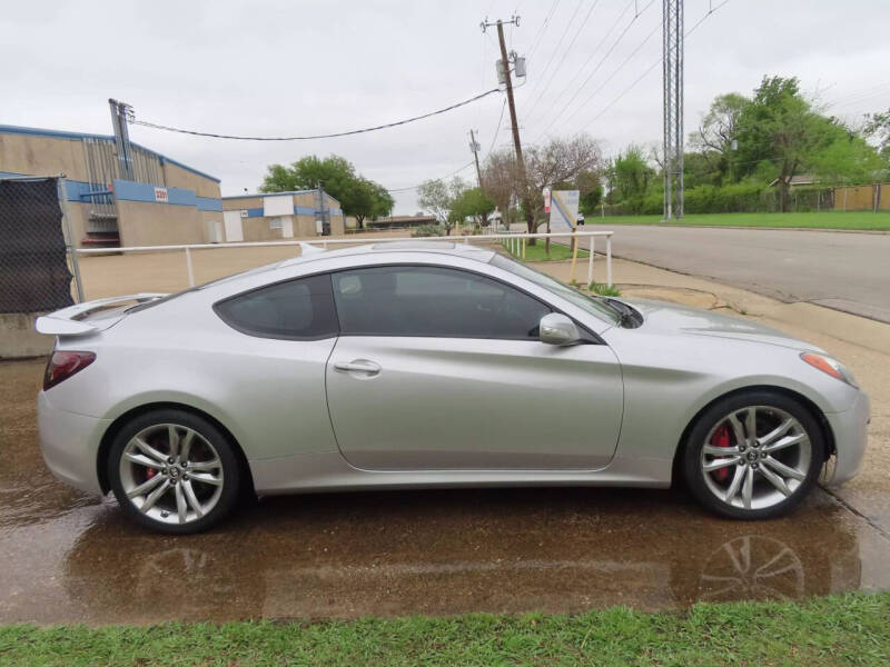 2012 Hyundai Genesis Coupe 3.8 Track