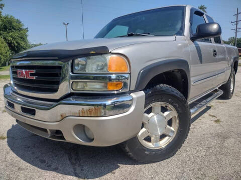 2004 GMC Sierra 1500 for sale at Car Castle in Zion IL