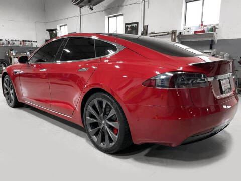 2020 Tesla Model S Performance