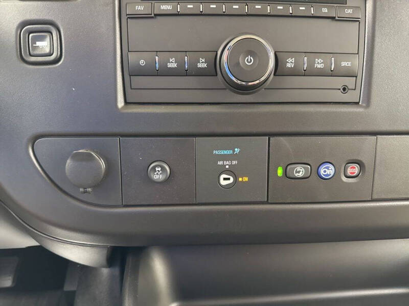 2025 Chevrolet Express 2500