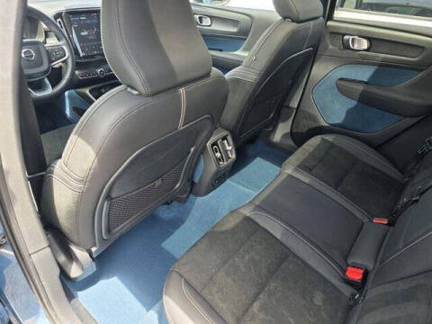 2022 Volvo C40 Recharge Pure Electric P8