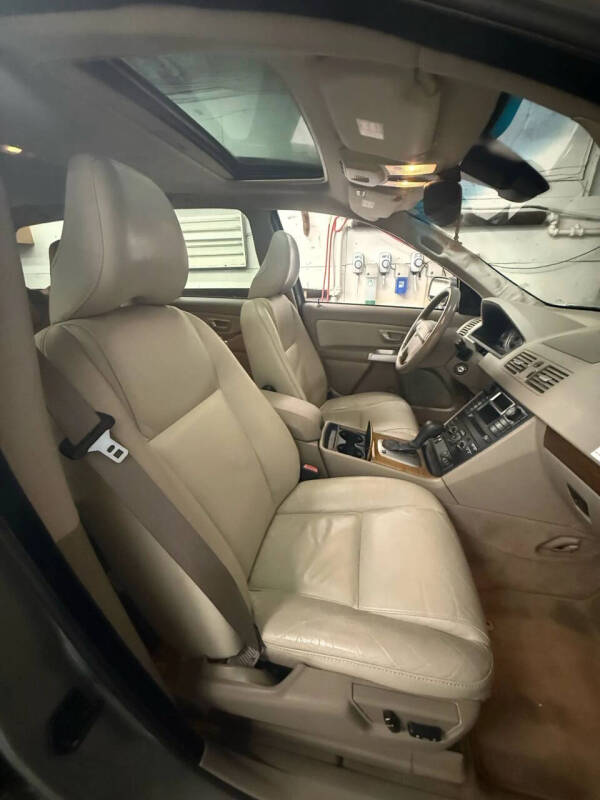 2005 Volvo XC90 2.5T