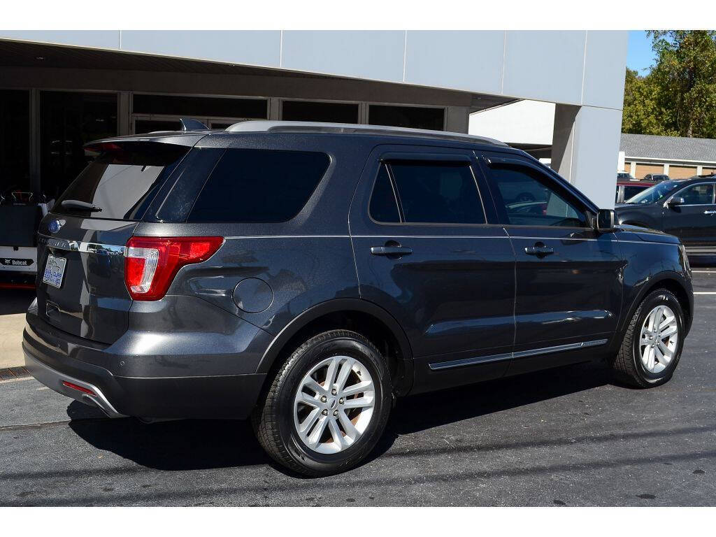 2017 Ford Explorer for sale at EARL DUFF PRE-OWNED CENTER in Harriman, TN