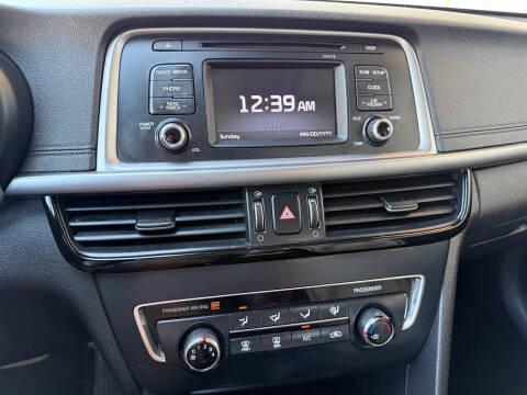 2017 Kia Optima LX