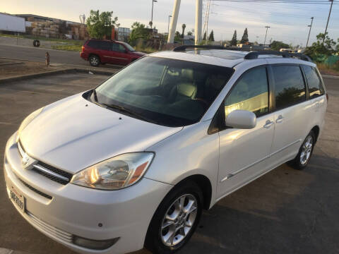 2005 Toyota Sienna for sale at Lifetime Motors AUTO in Sacramento CA