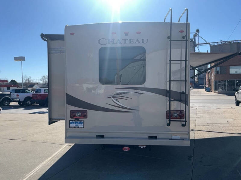 2017 Ford E-Series E-450 SD