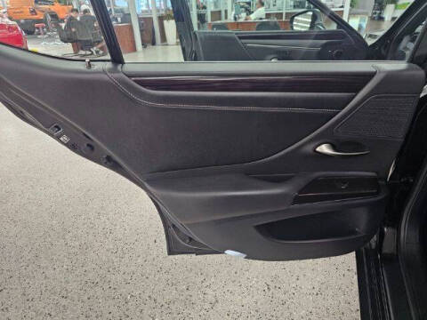 2019 Lexus ES 350 Luxury