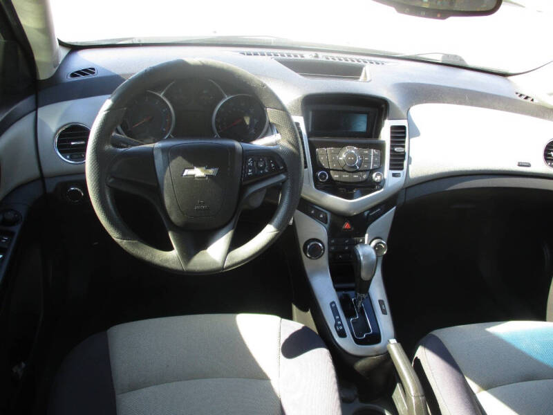 2012 Chevrolet Cruze LS