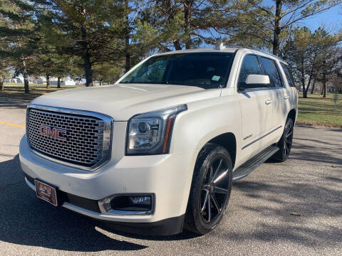 2015 GMC Yukon for sale at A & J AUTO SALES in Eagle Grove IA
