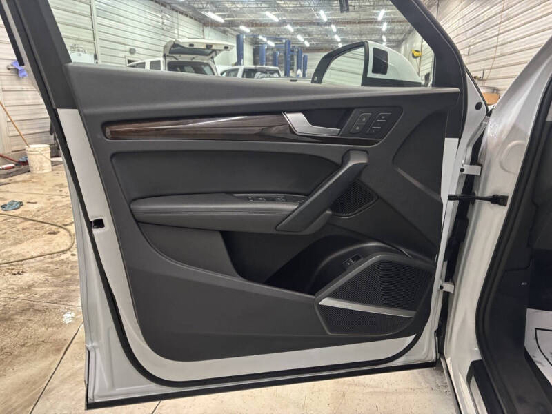 2019 Audi Q5 quattro Premium Plus 45 TFSI