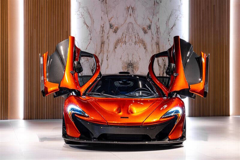 2014 McLaren P1