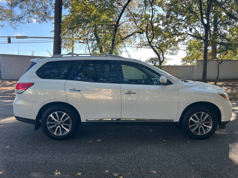 2013 Nissan Pathfinder SL photo 8