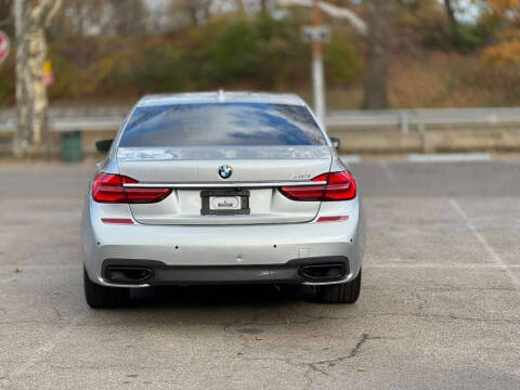 2019 BMW 7 Series 740i