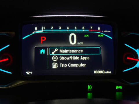 2019 Honda Pilot Touring w/Rear Captain's Chairs