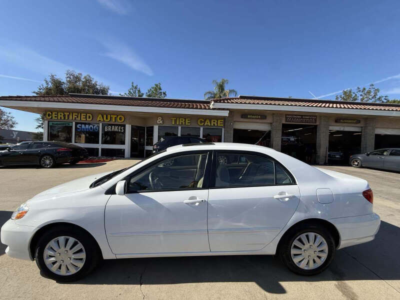 2005 Toyota Corolla LE