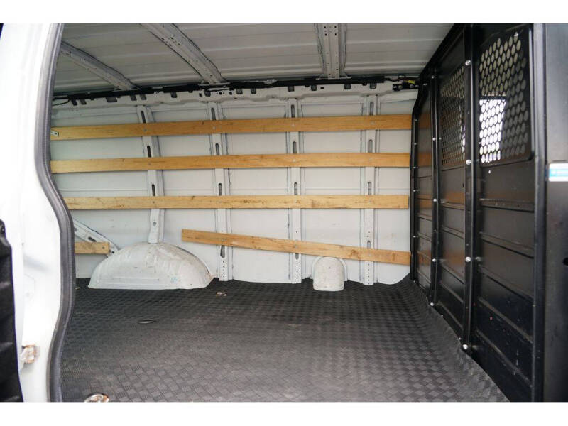 2019 GMC Savana 2500