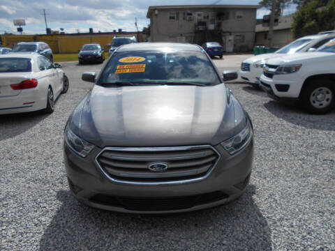 2014 Ford Taurus SEL