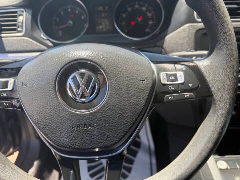 2015 Volkswagen Jetta