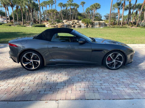 2016 Jaguar F-TYPE R