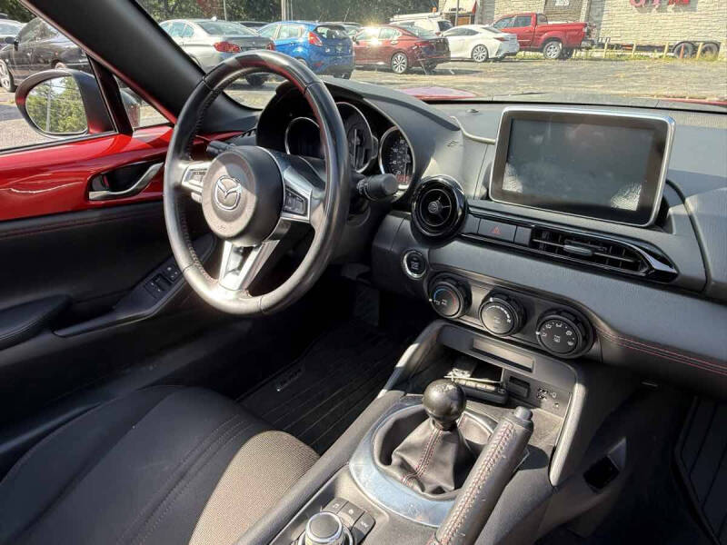 2016 Mazda MX-5 Miata Club