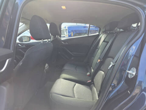 2015 Mazda MAZDA3 i Touring