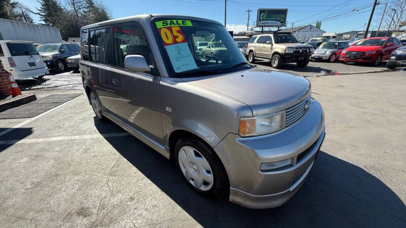 2005 Scion xB