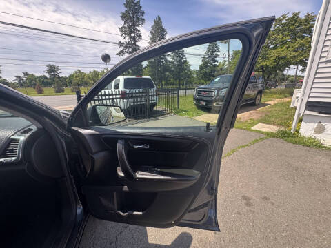 2013 GMC Acadia SLE-2
