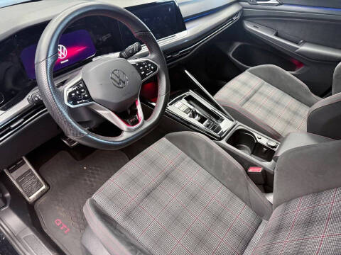 2023 Volkswagen Golf GTI SE