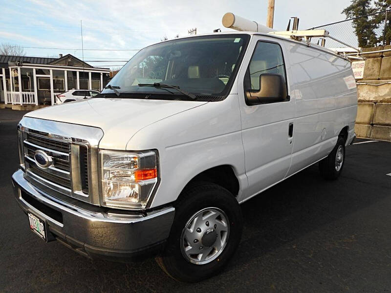 2013 Ford E-Series E-350 SD