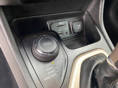 2017 Jeep Cherokee Sport