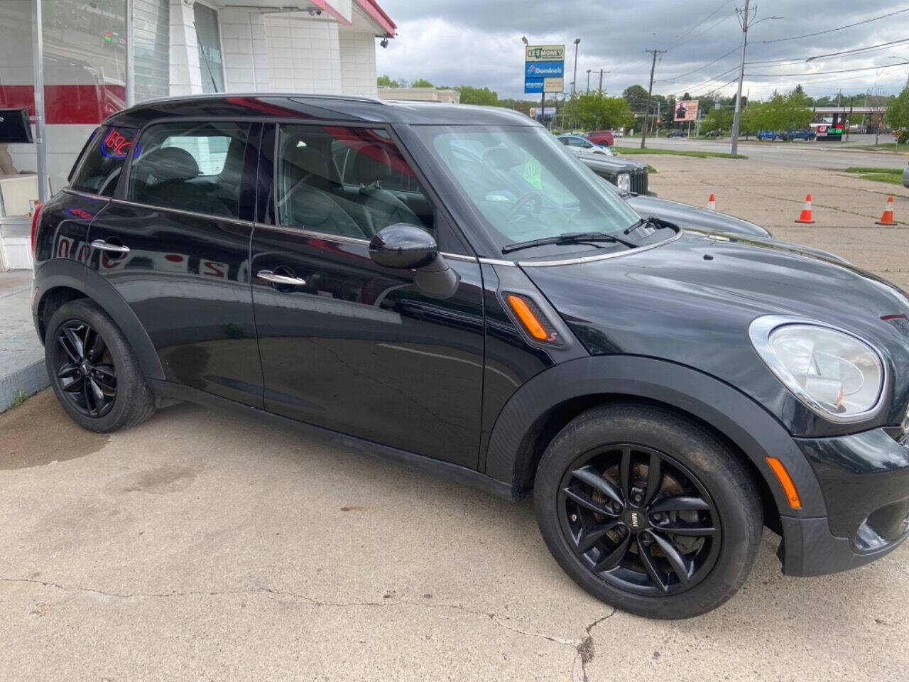 2011 MINI Cooper Countryman for sale at M & M Motors in Des Moines, IA