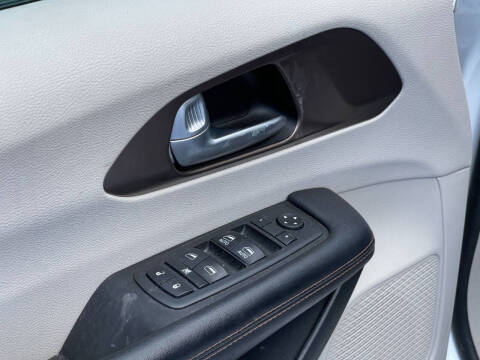2018 Chrysler Pacifica LX