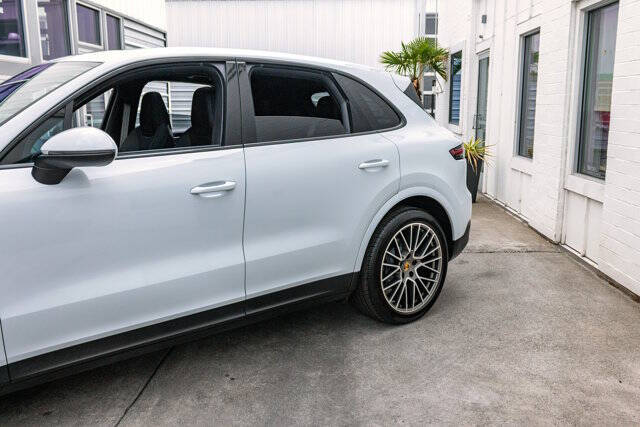 2022 Porsche Cayenne 5