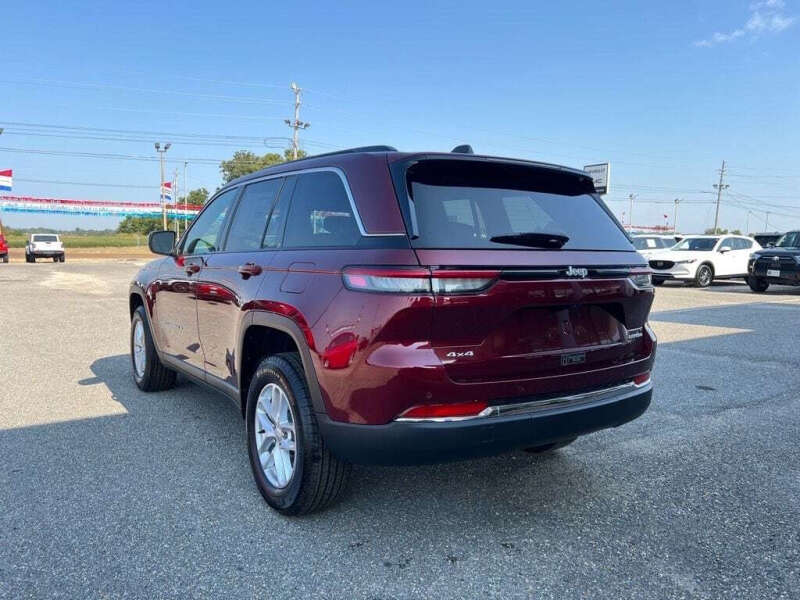 2025 Jeep Grand Cherokee Laredo X