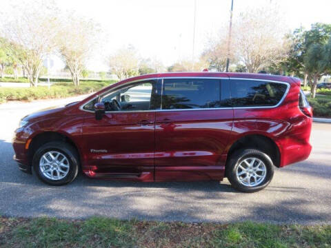 2023 Chrysler Pacifica Touring L