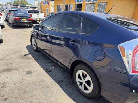 2014 Toyota Prius Three