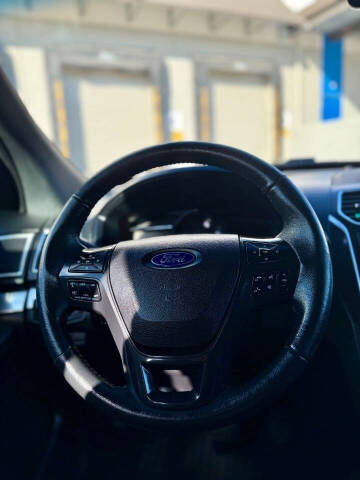 2017 Ford Explorer Sport