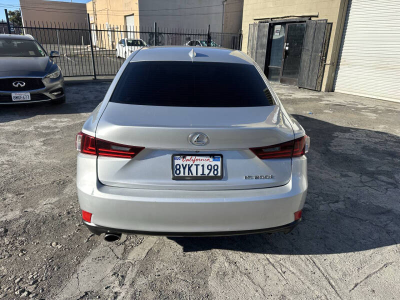 2016 Lexus IS 200t